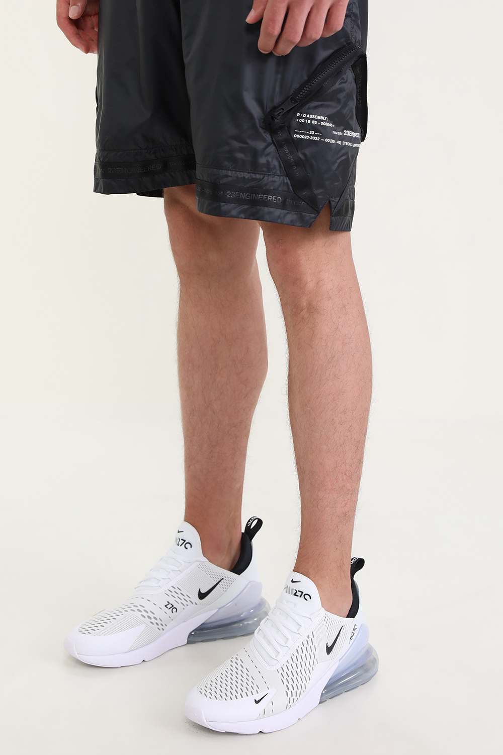 תמונת כל הלוק של נעלי ספורט אייר מקס 270